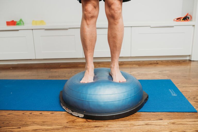 Nielsen Fitness In-home, studio, and virtual personal trainer toronto, collingwood, london, hamilton, and ottawa.