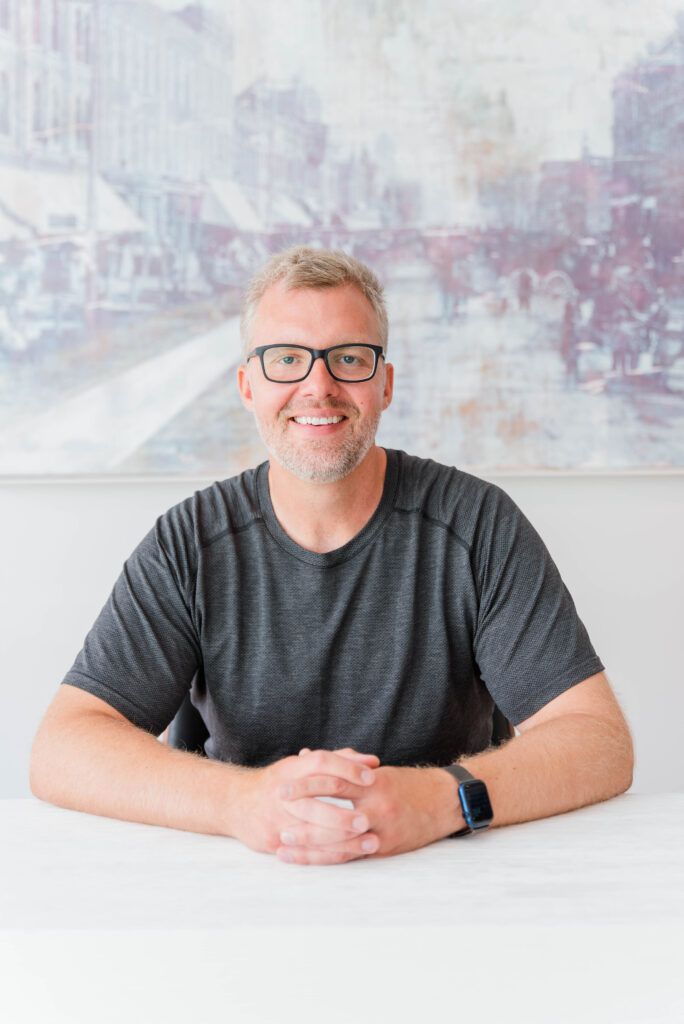 Nielsen Fitness In-home, studio, and virtual personal trainer toronto, collingwood, london, hamilton, and ottawa.