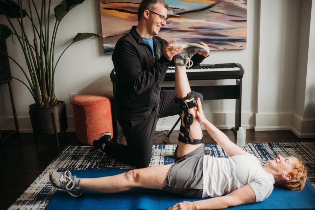 Knee strengthening with a Nielsen fitness personal trainer in Toronto